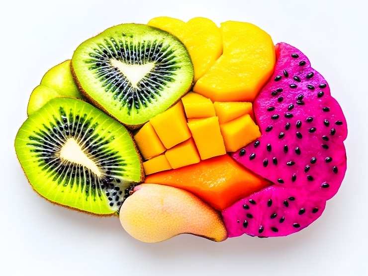 cerveau fait avec fruits